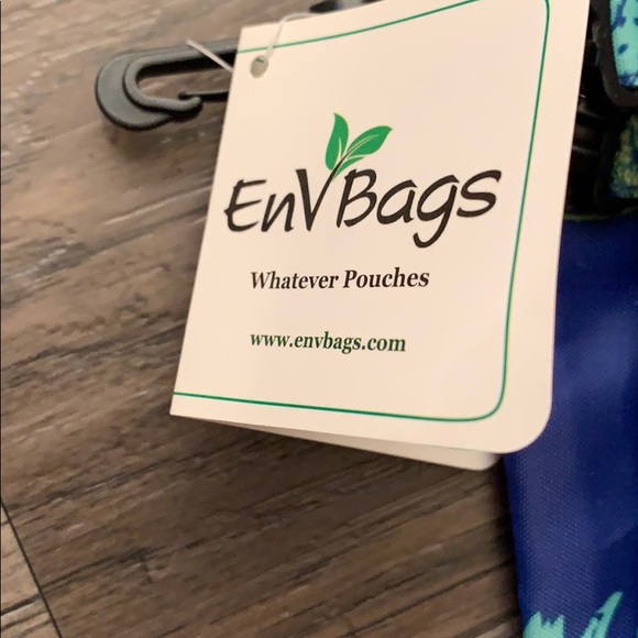 New EnV set of 3 pineapple “whatever pouches” - Picture 2 of 3
